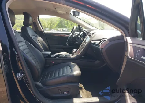 2016 Ford Fusion Se z USA, uszkodzony, nr VIN 3FA6P0HD9GR272138